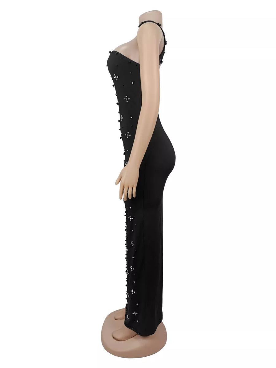 black maxi dress with stretch and sleeveless