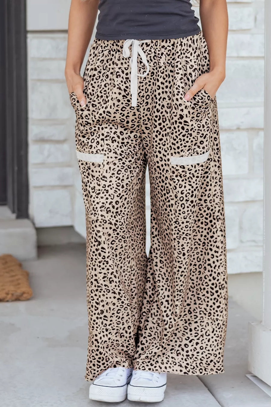wide-leg pants featuring leopard-print in Leopard with 100% polyester Care instructions: Machine wash cold texture