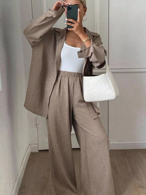 two-piece set in Black with collared and hip-length
