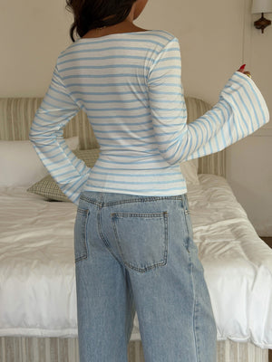 t-shirt in Light Blue with striped and stretch