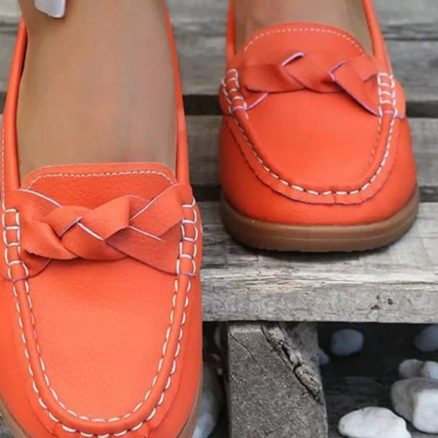 flats in Blue with round toe and not applicable