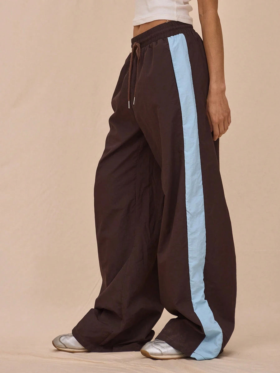 tracksuit in Yellow with drawstring waist and waist-length top, full-length bottom