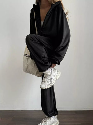 Green relaxed lounge set with hooded