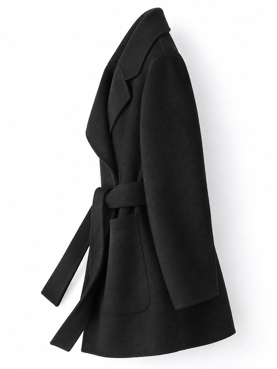 95& wool coat in Burgundy with regular silhouette