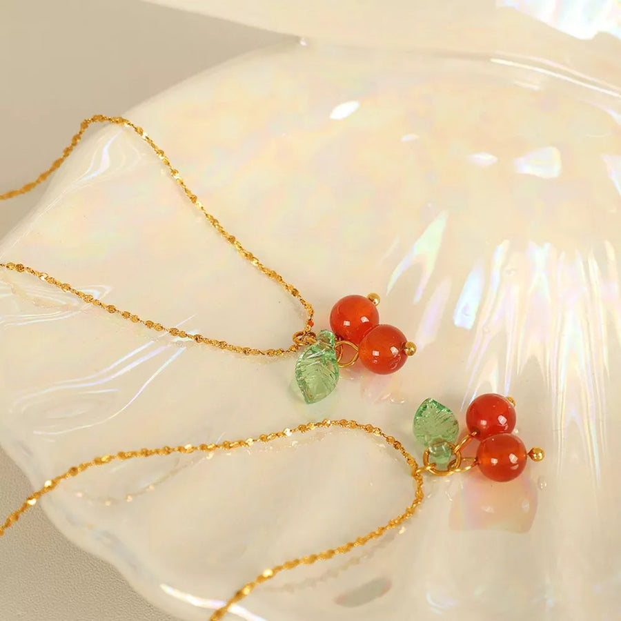 Agate Cherry Pendant 18k Gold-plated Necklace in Gold with pendant