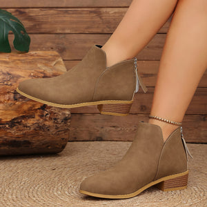 ankle boots in Khaki with V-cut and ankle-length
