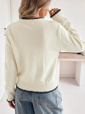 classic cardigan in Beige with v-neck