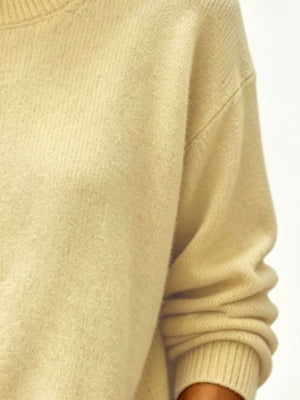 Yellow loose pullover sweater with round neck