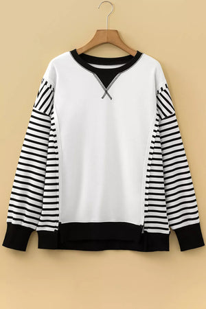 sweatshirt in Black with color-block and exposed seam