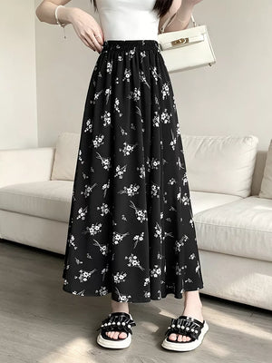 A-line skirt in cream with elastic waist and maxi