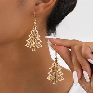 Festive Christmas tree dangle earrings, 18K gold-plated, intricate filigree detail.