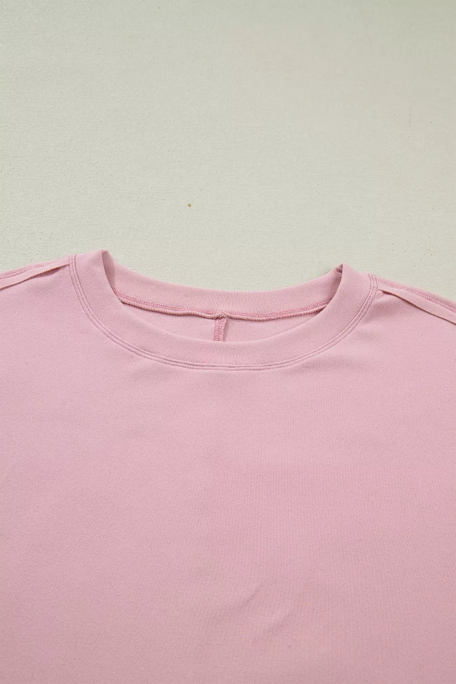 Pink maternity t-shirt with crew neck and lace sleeves detail