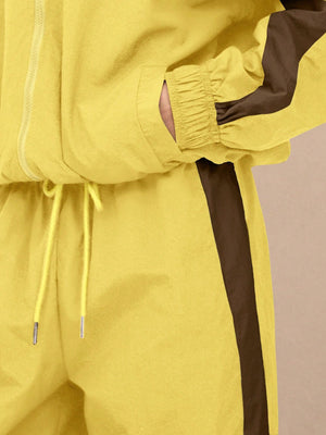 tracksuit in sage green with collared and long sleeve