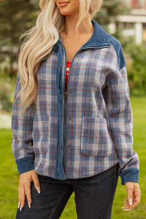 100% polyester Care instructions: Machine wash cold jacket in beige with relaxed silhouette