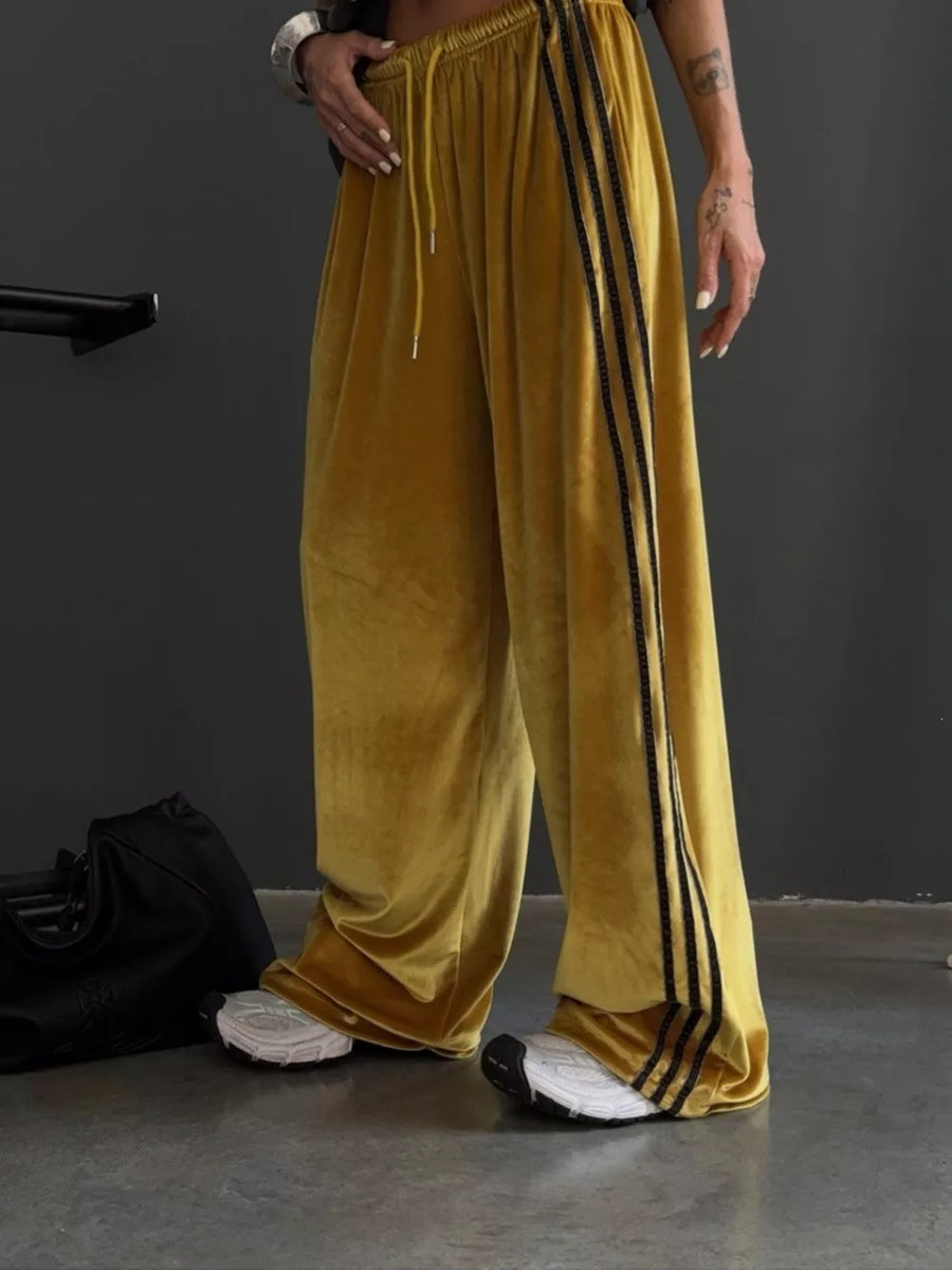 100% polyester Care instructions: Machine wash cold wide-leg pants in Blue with wide-leg silhouette