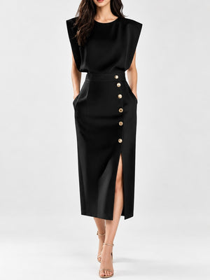 midi dress in black featuring side slit and bodycon fit