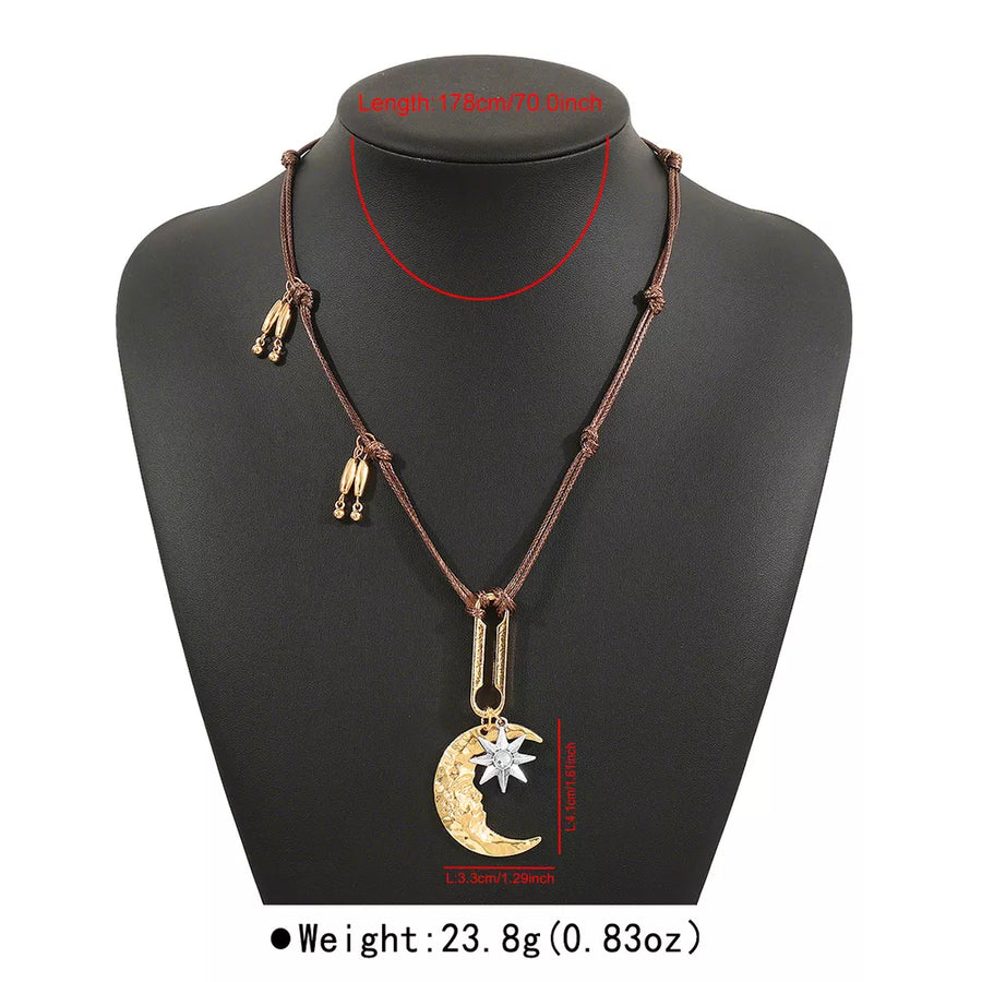 necklace in silver with layered and long