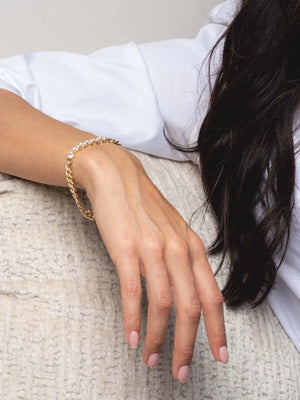 18K Gold-Plated,Titanium Steel,Zircon Care instructions: Avoid wearing during ex necklace in clear with straight silhouette