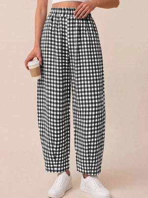 Red wide-leg pants with ankle-length and elastic