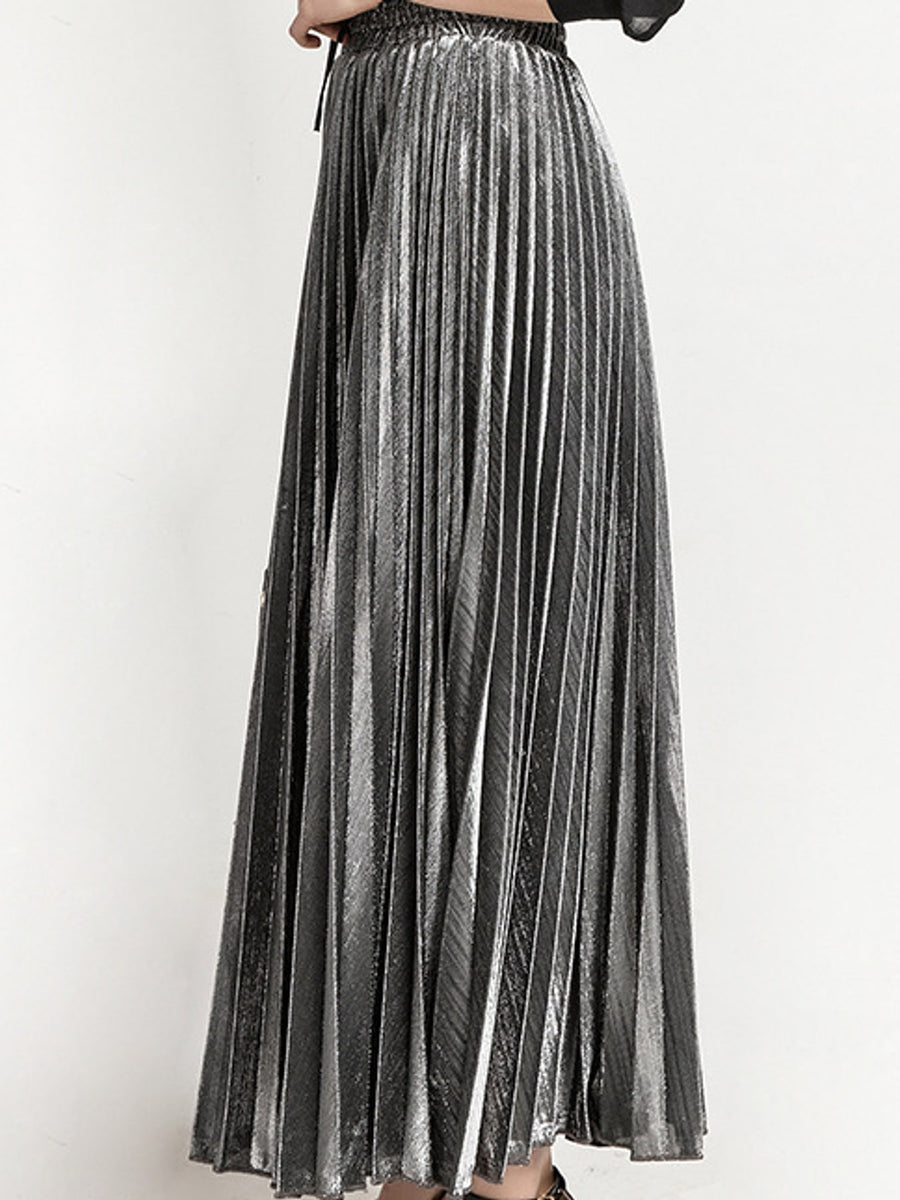 maxi skirt featuring pleated in metallic gold with Polyester texture