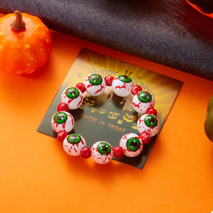 Green jewelry set with collar-length and hook-and-eye