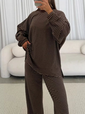 pajama set featuring striped in beige with 95% polyester, 5% elastane Care instructions: Machine wash cold texture