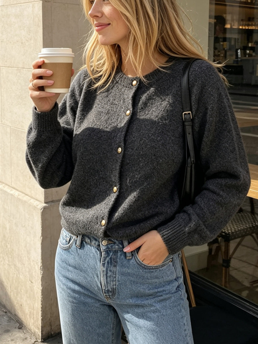 White regular cardigan with round neck