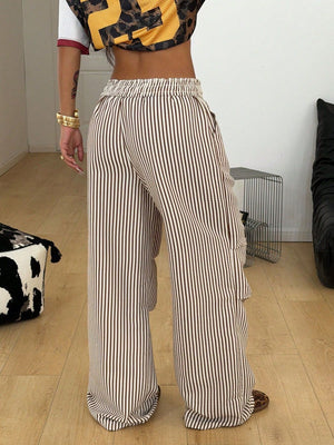 cargo pants in Khaki with striped and pocketed