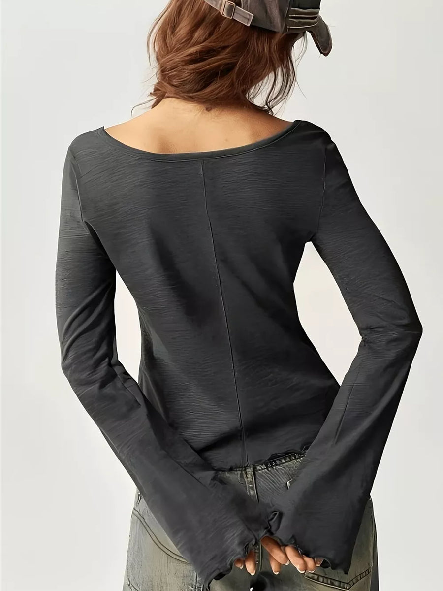 Black slim t-shirt with square neck