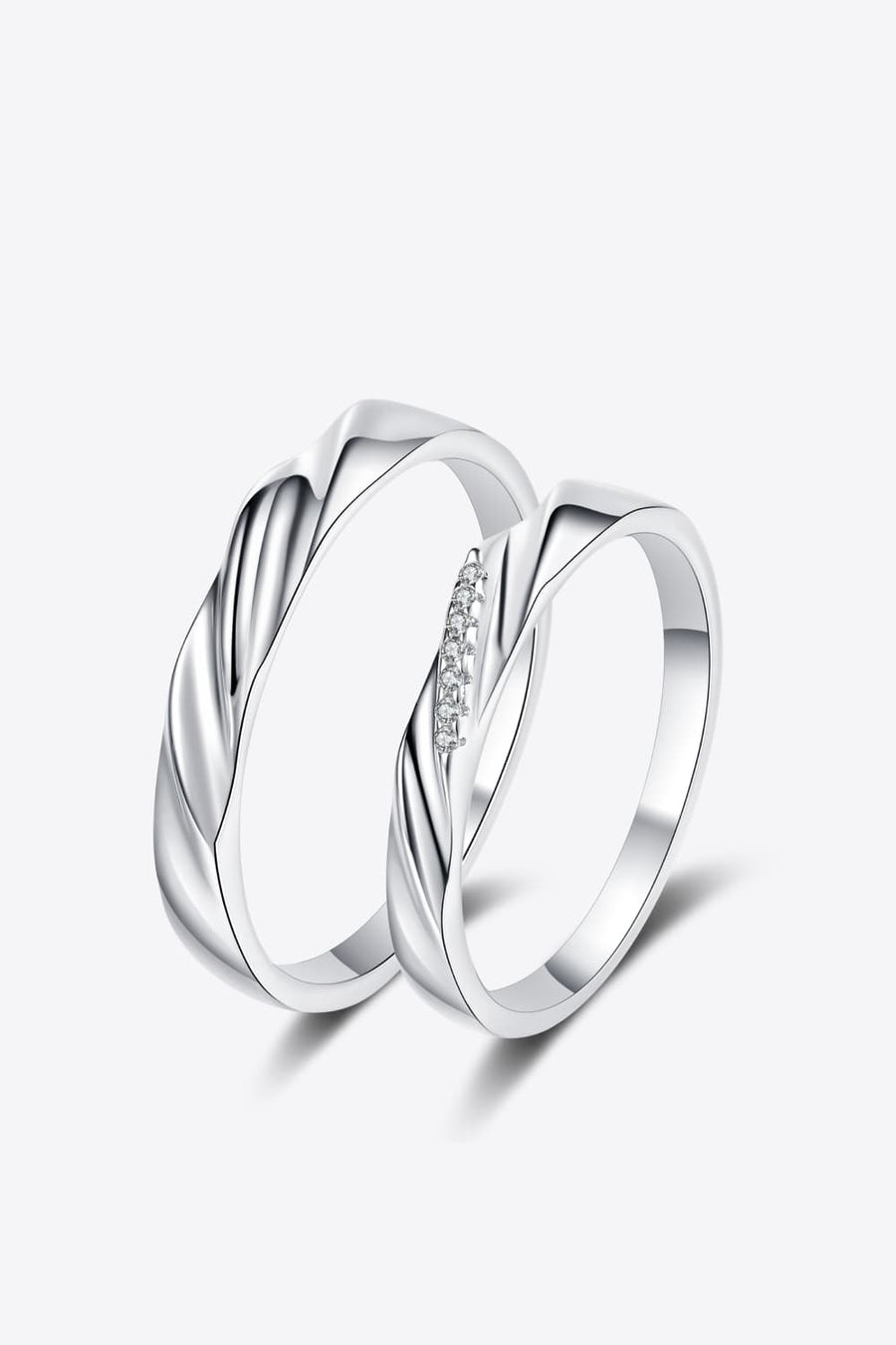 Twisted embrace silver ring set with diamonds, 925 sterling silver.