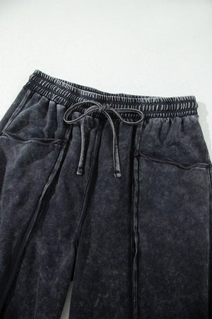 streetwear barrel pants in Black with N/A