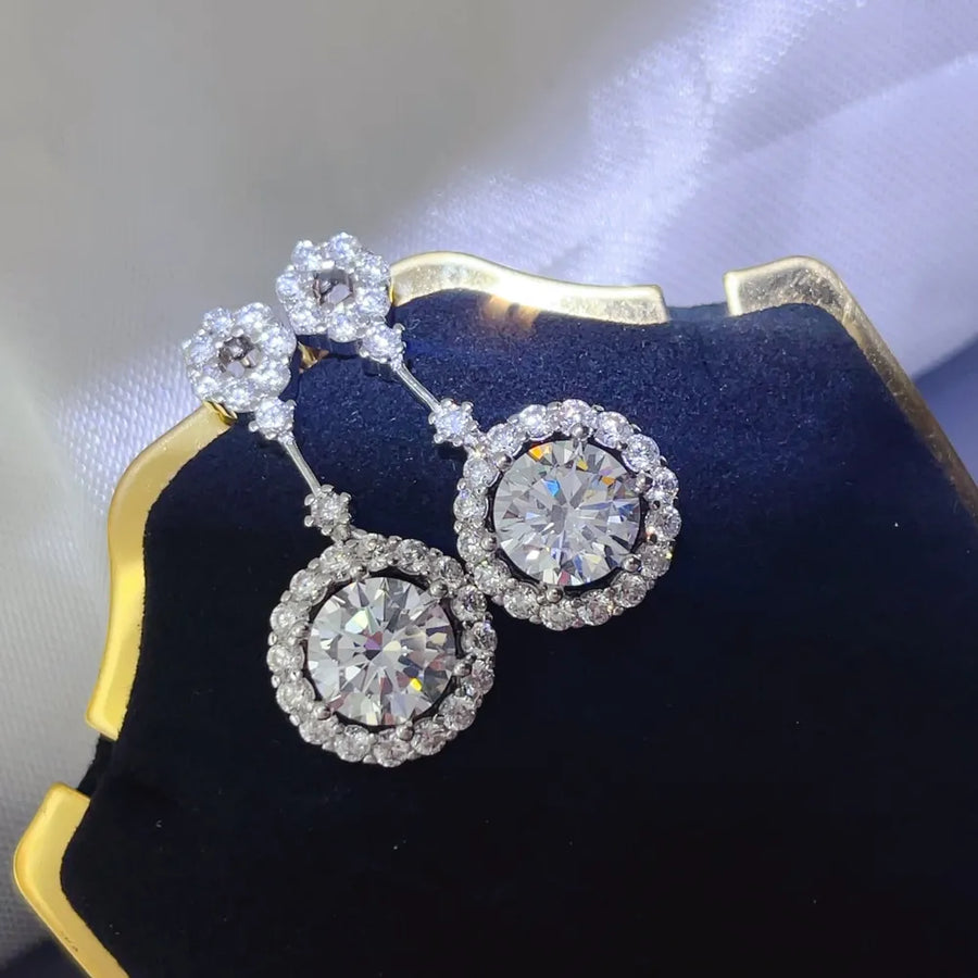 Platinum-Plated,925 sterling silver,Moissanite,Zircon (accent stones) Carat weig earrings in clear with round silhouette