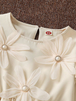 95%cotton,5%spandex Care instructions: Machine wash cold fit-and-flare dress in cream with fit-and-flare silhouette