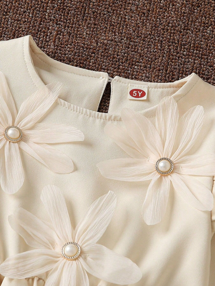 95%cotton,5%spandex Care instructions: Machine wash cold fit-and-flare dress in cream with fit-and-flare silhouette