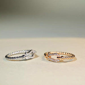 18K Gold-Plated, 925 sterling silver, Zircon Care instructions: Avoid wearing du ring in clear with fitted silhouette