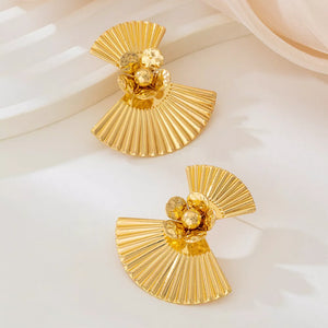 gold earrings with short and post-back