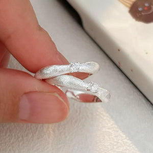 ring in silver featuring zircon embellishment and curved fit