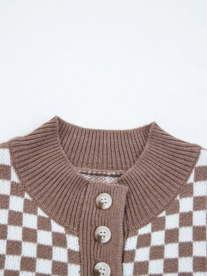 pullover sweater featuring checkerboard in cream with 52% viscose, 26% polyester, 22% polyamide Care instructions: Machine