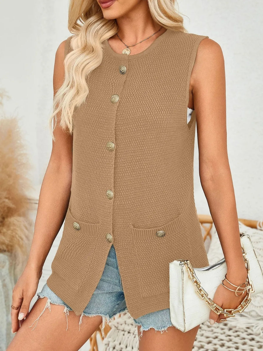 Camel buttoned knit vest with pockets and round neckline