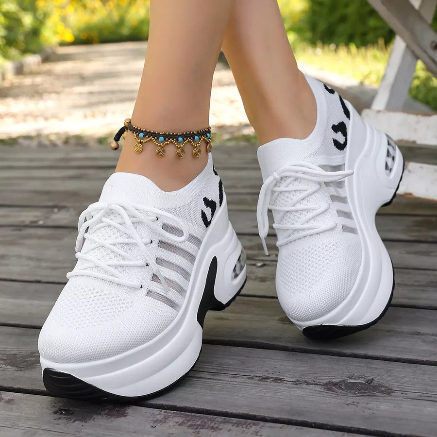 streetwear sneakers in white with not applicable