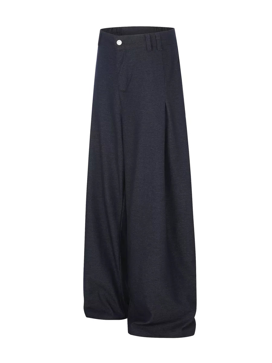 Relaxed fit dark heathered sweatpants with wide legs and front pleats.