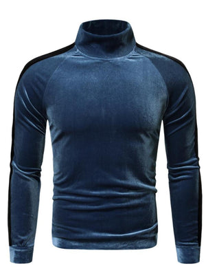 t-shirt in teal blue featuring stretch and slim fit