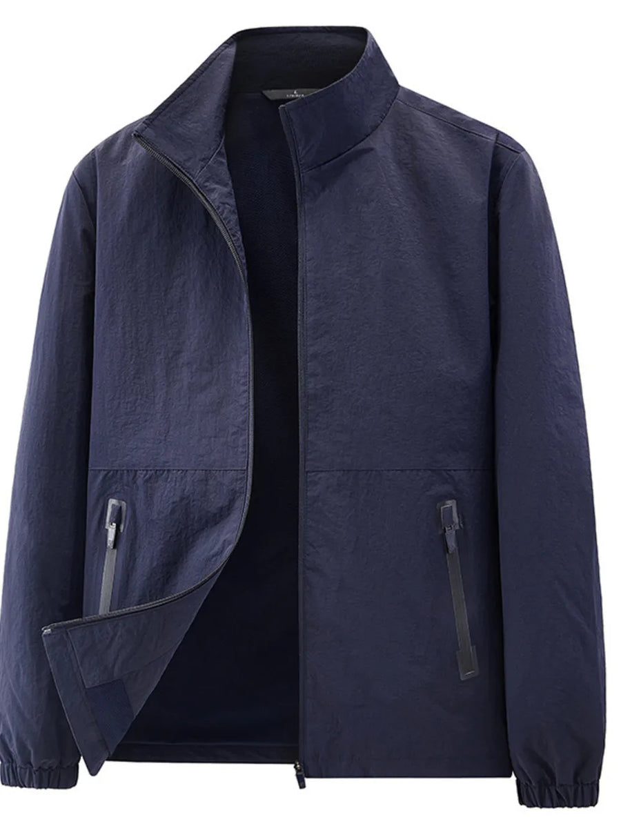 95%polyester, 5%spandex Care instructions: Machine wash cold windbreaker in Dark Blue with regular silhouette