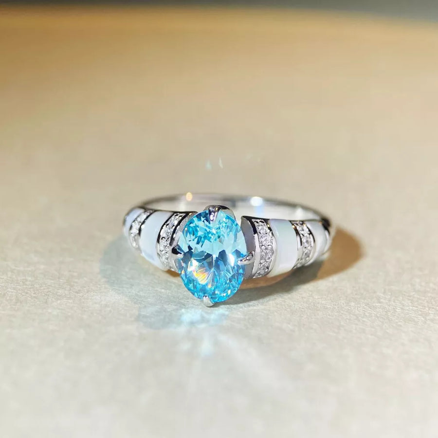 ring in silver with geometric and zircon embellishment