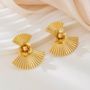 18K Gold-Plated,Alloy Care instructions: Avoid wearing during exercise, as sweat earrings in Gold with fan-shaped silhouette