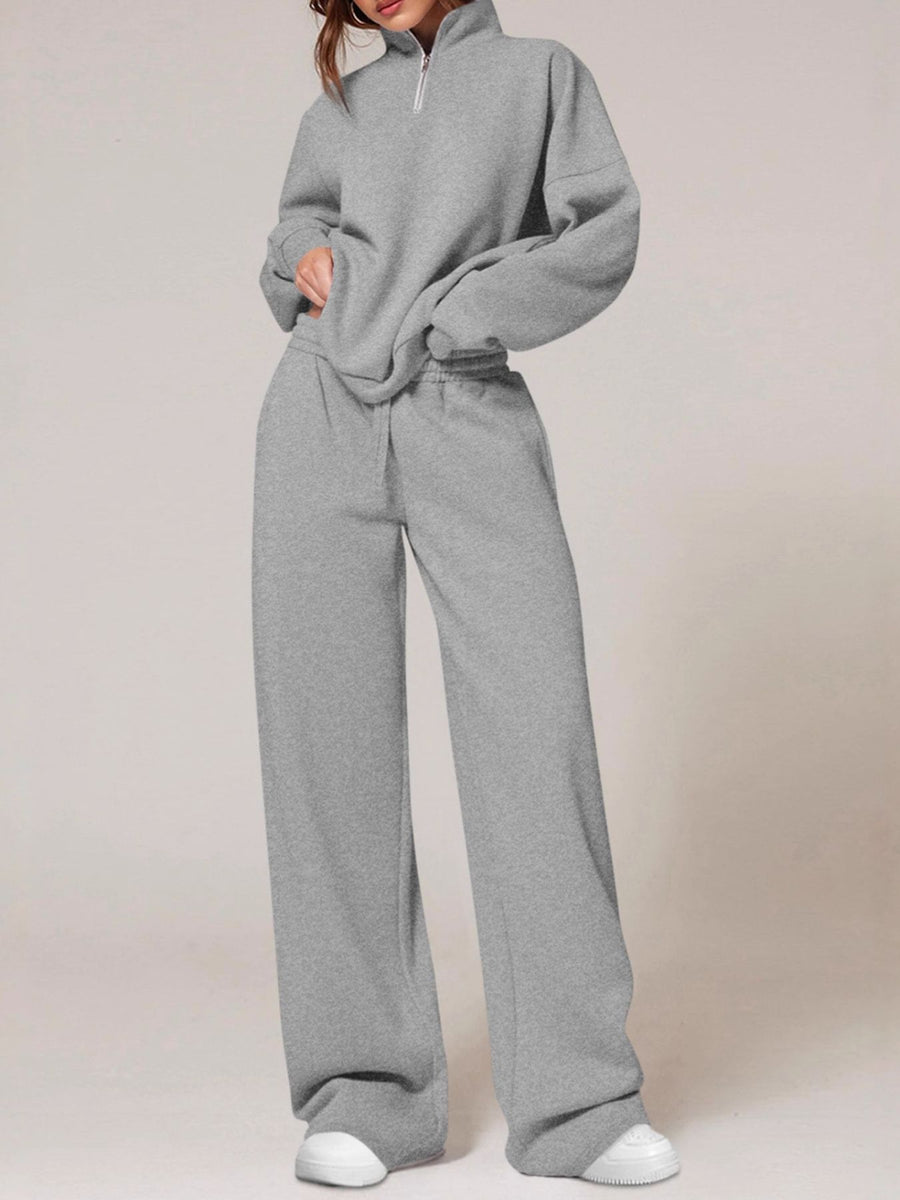 sweat set in chocolate brown with drawstring and hip-length