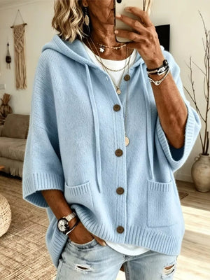White cardigan with buttoned and short sleeve