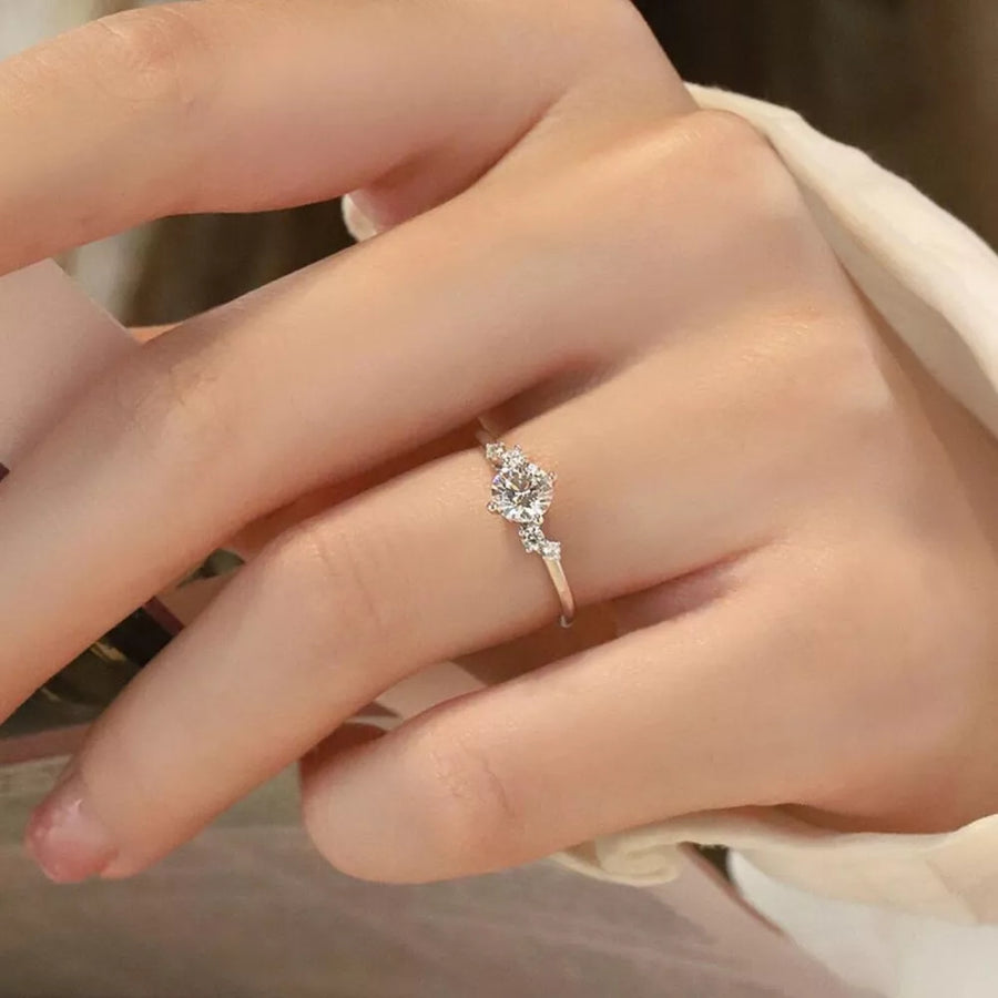 1 Carat Moissanite 925 Sterling Silver Ring in silver with adjustable