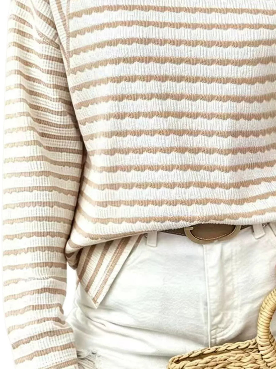classic t-shirt in Apricot with crew neck