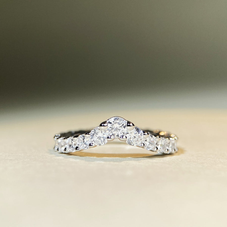 925 Sterling Silver Zircon V-Shaped Ring in Silver